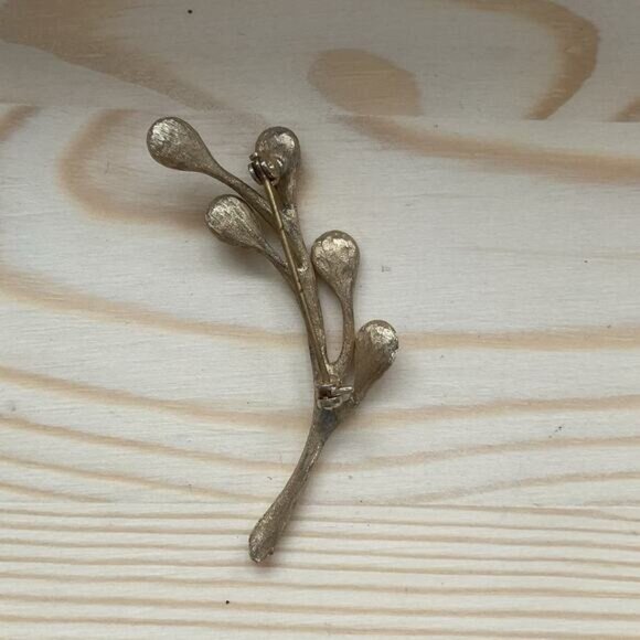 Vintage Gold-Tone Leaf Branch Brooch Pin - Picture 2 of 3